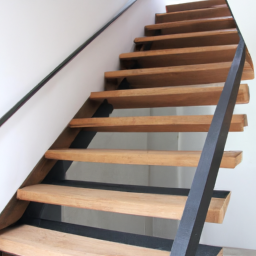 Construire un Escalier de Secours Conforme aux Normes Brive-la-Gaillarde